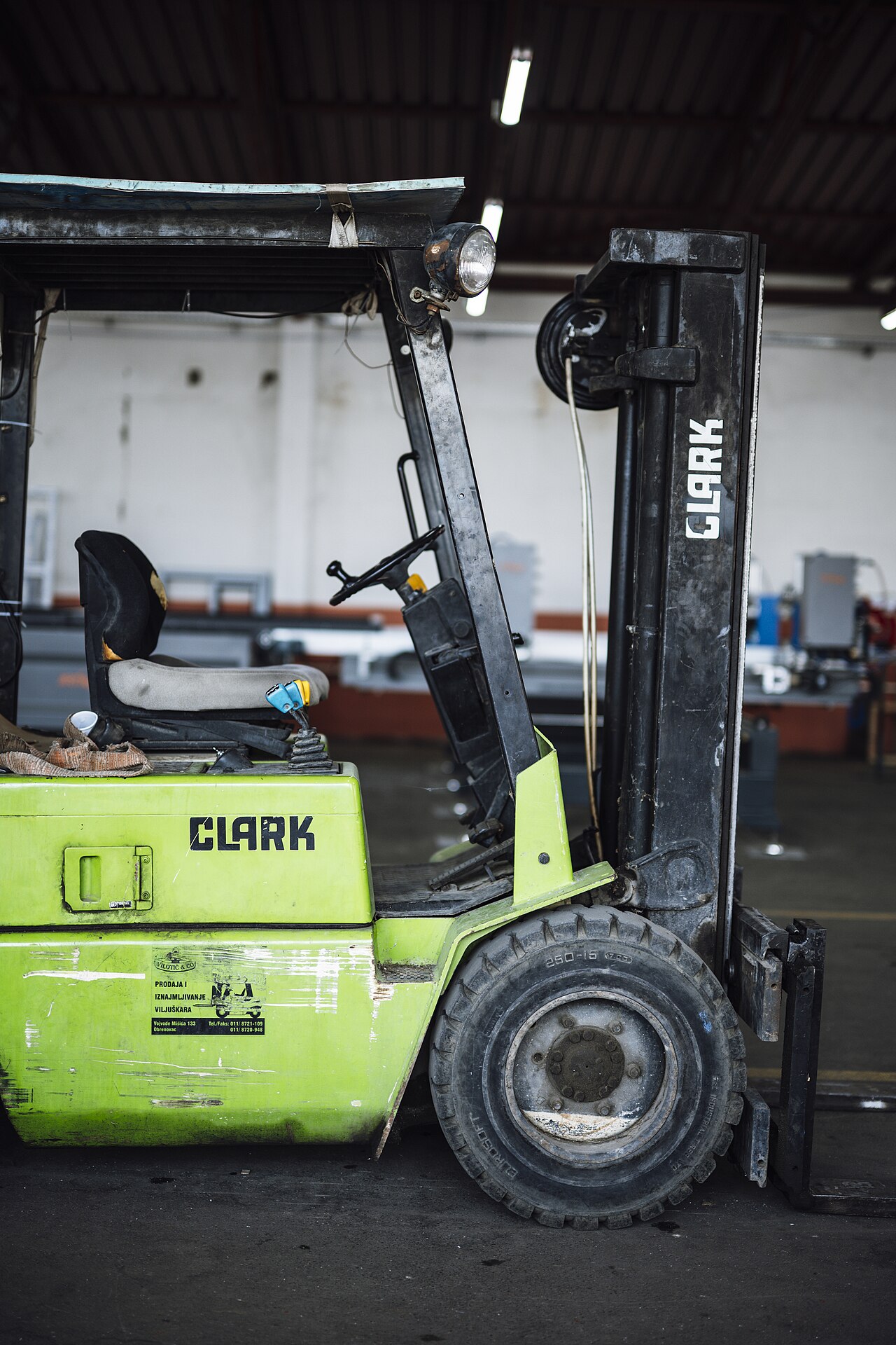 Manisa depo forklift kiralama: verimli stok yönetimi