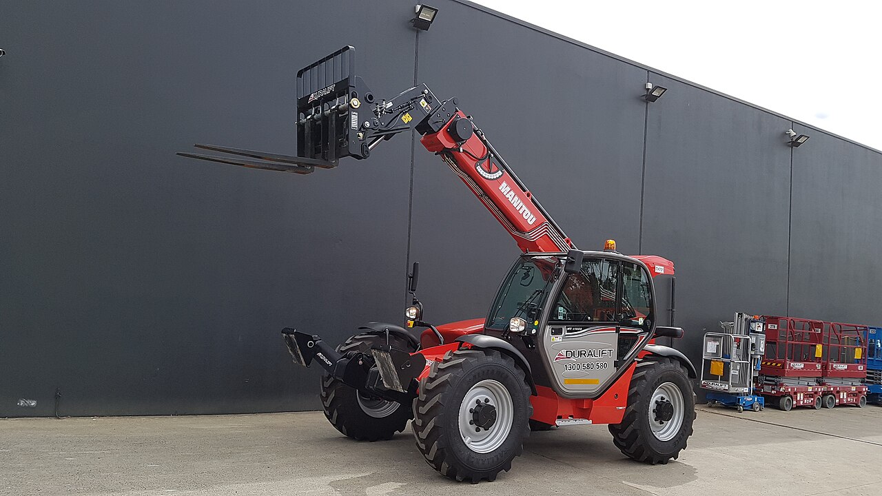 Şantiyede telehandler kullanımı: palet ve malzeme taşıma
